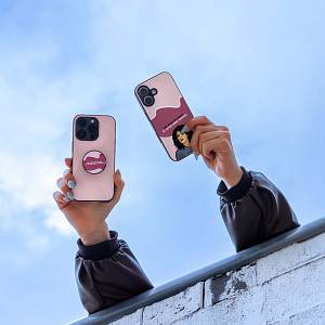 Θήκη Sonique Greek Cult TV Series για Apple iPhone 15 Δεν είμαι Εγώ Κακιά