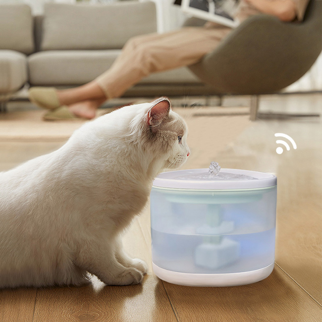 BRUNO smart ποτίστρα για κατοικίδια BRN-0150 αυτόματη, WiFi, 2.5L, λευκή BRN-0150